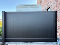 Schuifpoorten op rail