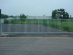 Industriele poort op maat gezocht